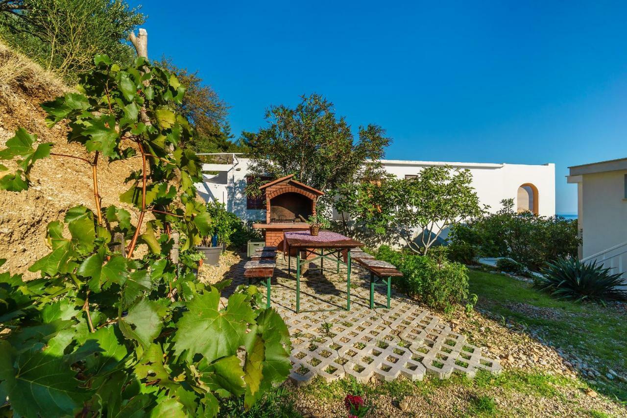 Apartmani Amila-Pisak Exterior foto